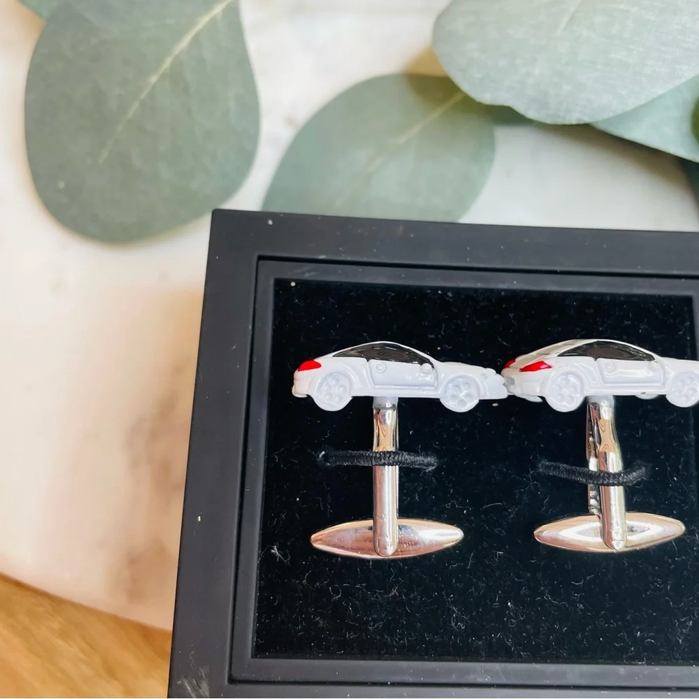 Nicole Miller New York Car Cuff Links